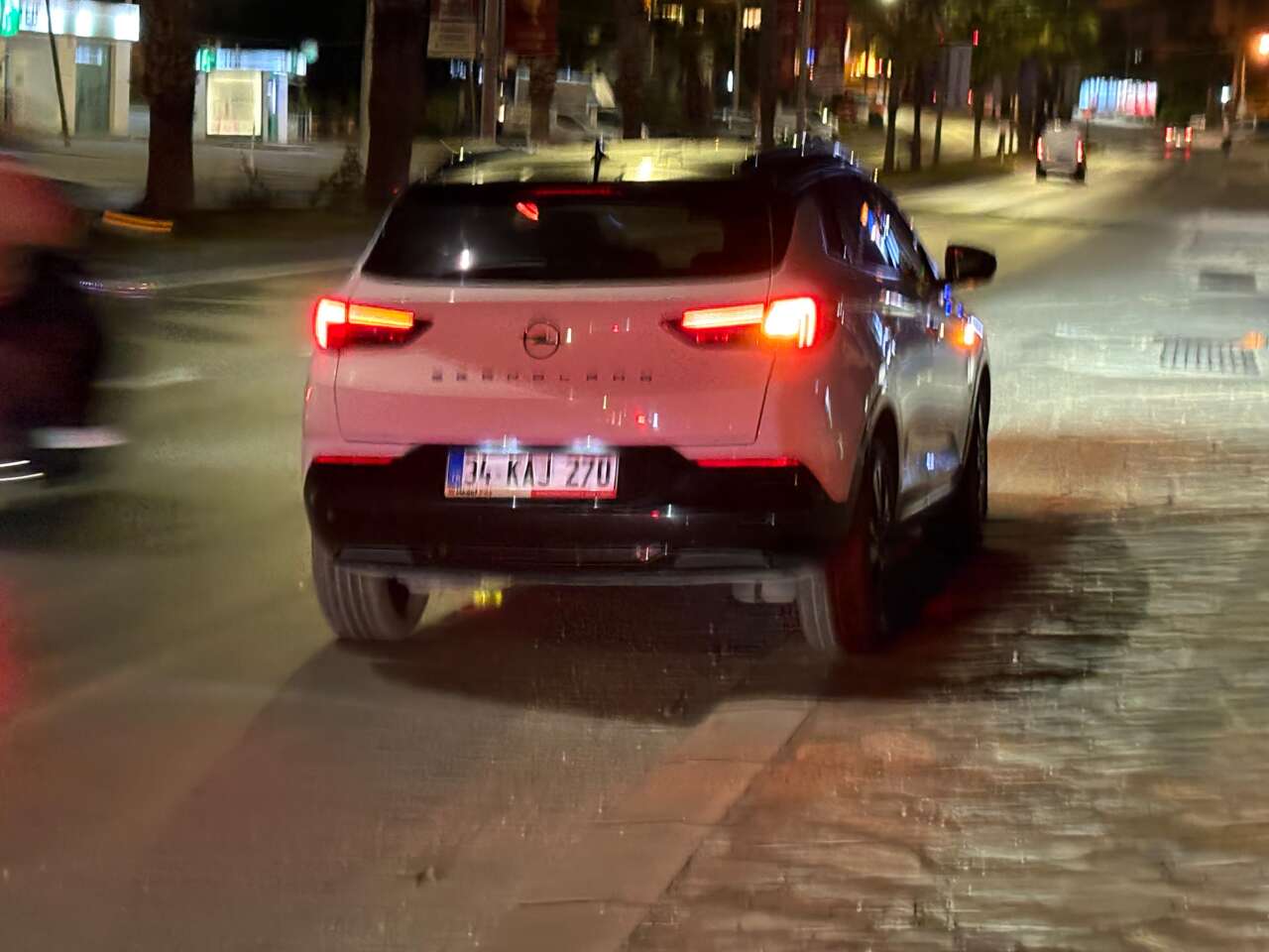 Bodrum’da Motosiklet Sürücüsü Ağır Yaralandı 4